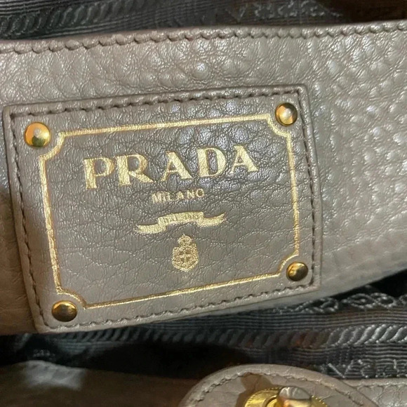 Prada gray pebbled leather satchel handbag - Picture 6 of 16
